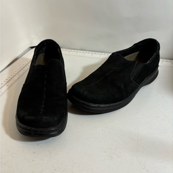 Dr Scholl’s women’s black slip on suede clogs mules in size 6.5 - Picture 2 of 14